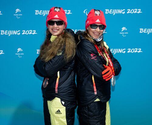 Leonie Walter und Linn Kazmaier